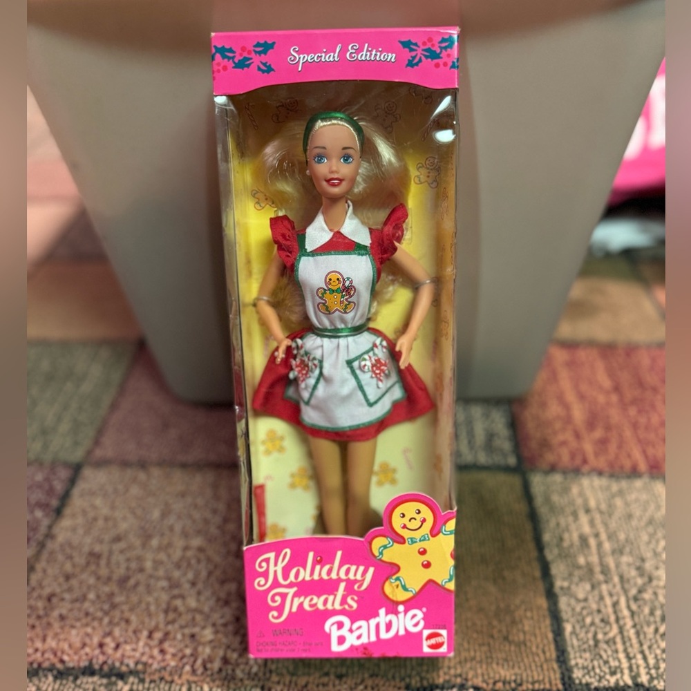 1997 Holiday Treats Barbie